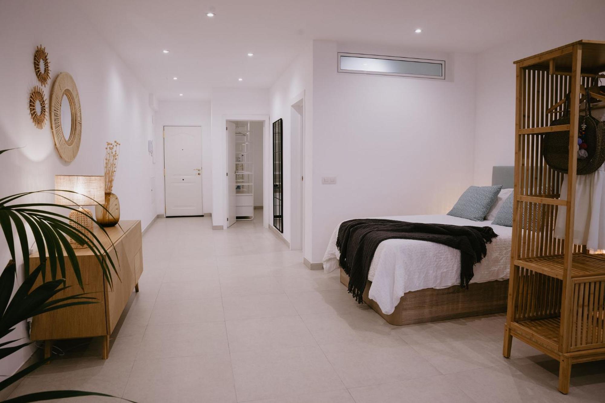 Las Canteras Beach Suites Las Palmas de Gran Canaria Exterior photo